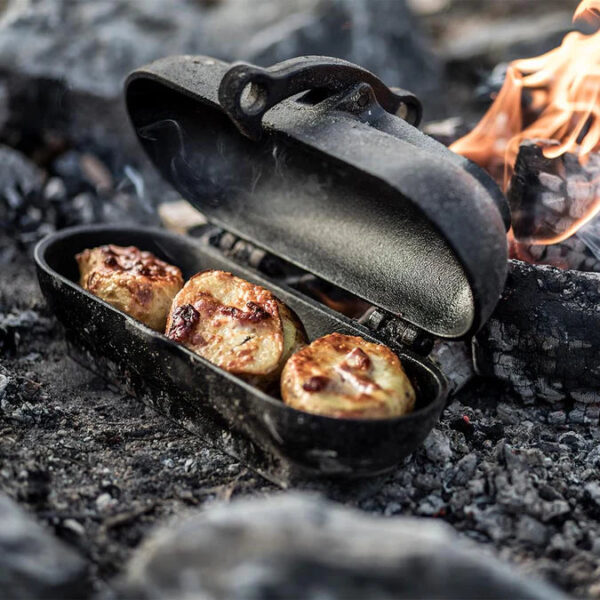 Cast iron potato roaster - 30cm
